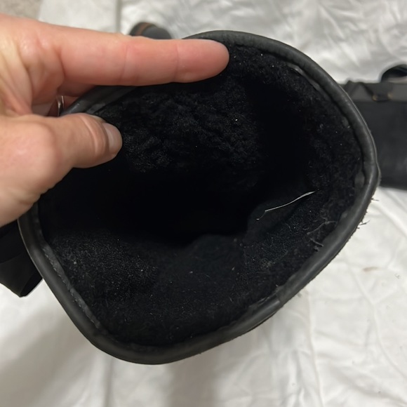 UGG 16 Inch Boot - Picture 7 of 9